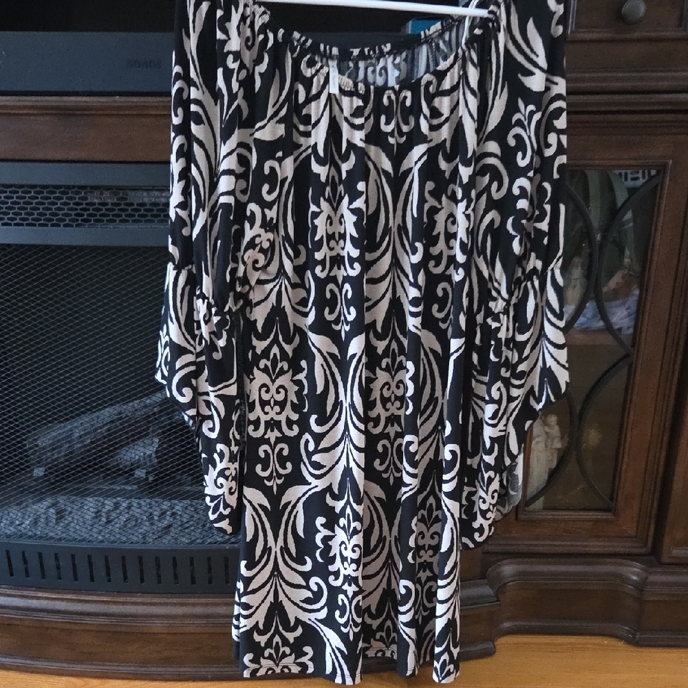 The Hanger Monochrome Abstract Dress